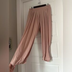 Rose pink cropped pants, sz L